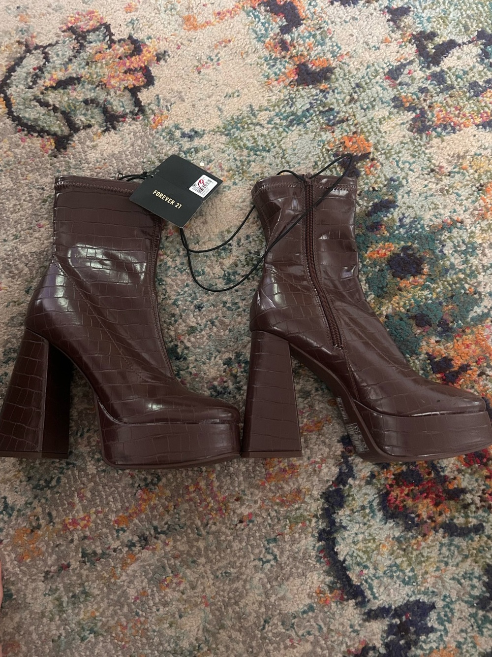 NWT! Forever 21 Dark Brown Croc-Embossed Platform Block Heel Ankle Boots